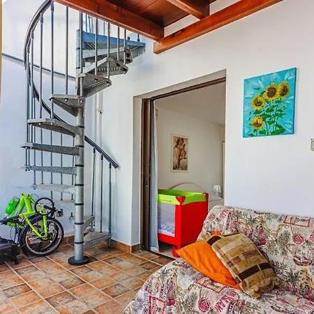 Paraiso Royal Apartment *