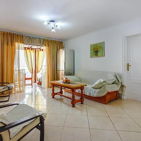 Paraiso Royal Διαμέρισμα *