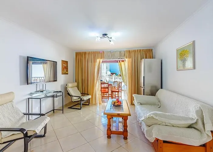 帕拉伊索皇家旅馆 *